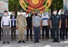 Призывники отправились из Шымкента в Западный Казахстан призыв