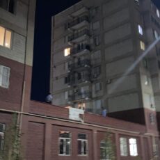 В Шымкенте в мкр Нурсат из окна выпал ребенок и погиб