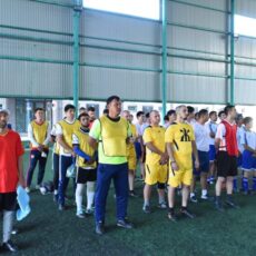 В Шымкенте представители религиозных конфессий играют в футбол