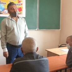 Школьники за колючей проволокой: Как обучают опасных преступников