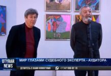В Шымкенте проходит выставка картин судебного эксперта-аудитора