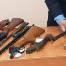 Мужчина в Шымкенте разъезжал с оружием в багажнике авто