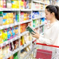 На прилавках шымкентских магазинов обнаружили некачественную продукцию магазин