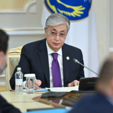 Токаев раскритиковал чиновников