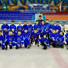 Команда «Туран» прошла в следующий этап турнира по хоккею