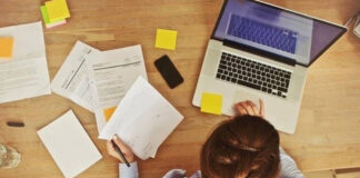 В Туркестанской области 2,5 млрд тенге похитили при поставке ноутбуков для школьников дистанционка