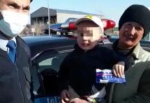 Полиция Туркестанской области вернула родителям потерявшегося 4 летнего мальчика нашли ребенка