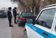 В Туркестанской области у водителя полицейские обнаружили незарегистрированное охотничье ружье ОМП