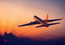 На 30% подорожали билеты на самолет в Туркестанской области самолет