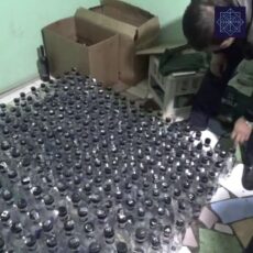 Тысячу бутылок поддельного алкоголя изъяли у бизнесмена в Шымкенте