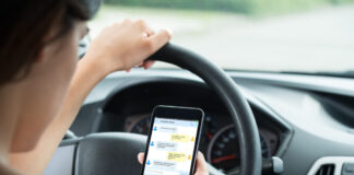 Осторожно, WhatsApp: полиция рассказала о новой схеме мошенников телефон