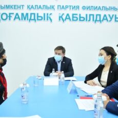 Аким Шымкента М. Айтенов провел встречу с жителями города Айтенов