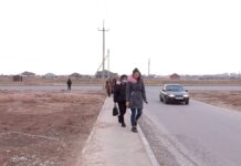 Смертельно опасный перекресток держит в страхе жителей мкр. Туран