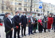 Чиновники показали депутатам Шымкента новые библиотеки