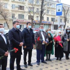 Чиновники показали депутатам Шымкента новые библиотеки