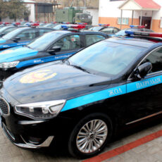 63 новых авто выдали полицейским Шымкента после беспорядков полиция