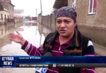 Дороги и улицы затопило в Шымкенте