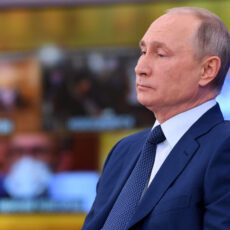 Путин пригрозил не вмешиваться в дела с Украиной