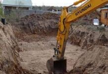 Шымкентцы боятся, что их дом рухнет в строительный котлован котлован