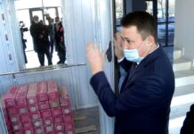 При поломке лифта звоните на номер 109