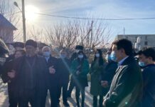 Шымкентцы все чаще стали обращаться к депутатам за помощью