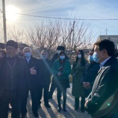 Шымкентцы все чаще стали обращаться к депутатам за помощью