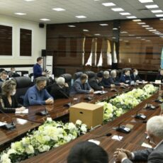 Жители Каратауского района пришли к акиму города с вопросами
