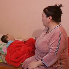 Разбитые дома, нет денег. Депутаты «Amanat» продолжают встречаться с населением