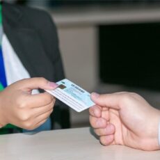 Штраф за просрочку удостоверения личности: сколько он составляет
