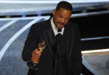 На премии Оскар почтили минутой молчания жертв в Украине