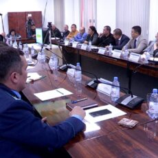 Кто страдает от дефицита парковочных мест в Шымкенте?