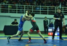 Чемпионат Казахстана по борьбе проходит в Шымкенте