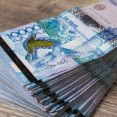 Гражданская жена обокрала мужа на 2,5 млн в Шымкенте деньги