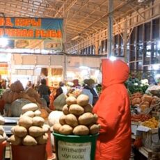 Какими продуктами Казахстан обеспечивает себя сам?