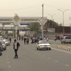 Через погранпост «Жибек жолы» теперь пропускают в обе стороны
