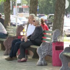 Депутаты требуют снизить пенсионный возраст для женщин до 58 лет