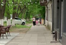 Почему подростки убегают из дома?