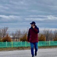 Наказывать тех, кто прикрывается знакомством с акимами предложил Аюпов