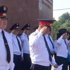 13 молодых сотрудников ДУИС заступили на службу