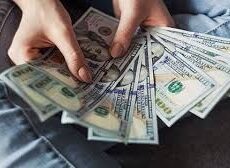Женщины в Шымкенте обманули горожан на 100 млн тенге
