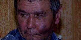 В Шымкенте избившего пенсионеров полицейского отстранили от службы