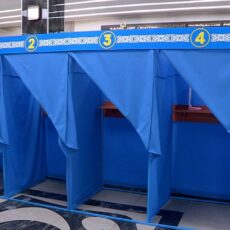 Членам участковых комиссий референдума запрещается заниматься агитацией