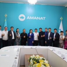 Партийцы разъяснили молодежи о важности референдума