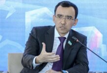 О проблемах молодежи говорили на парламентских слушаниях