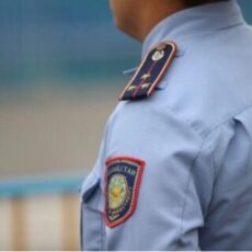 Лжеполицейский вымогал деньги у жительницы Шымкента