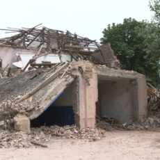 В Шымкенте сносят здание старой пожарной части
