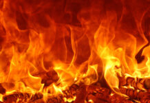 Пенсионерку с новорожденным спасли от пожара в Шымкенте