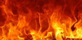 Пенсионерку с новорожденным спасли от пожара в Шымкенте