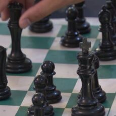 Международный гроссмейстер Гулисхан Нахбаева сыграла с 12 шахматистами