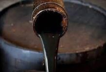 Шымкентцев осудили за реализацию нефтепродуктов в особо крупном размере